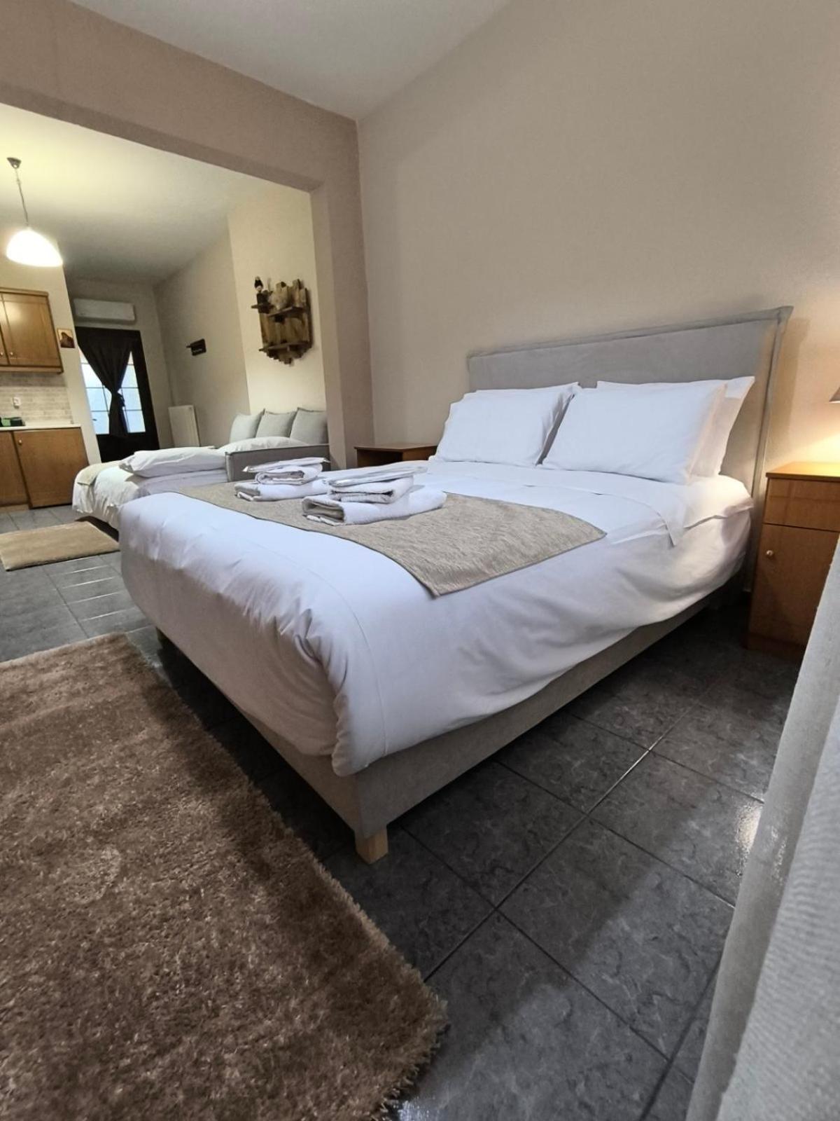 Guesthouse Platon Órma 外观 照片